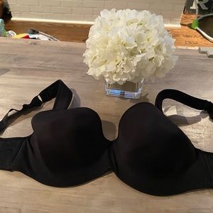 NEW Essential Bodywear